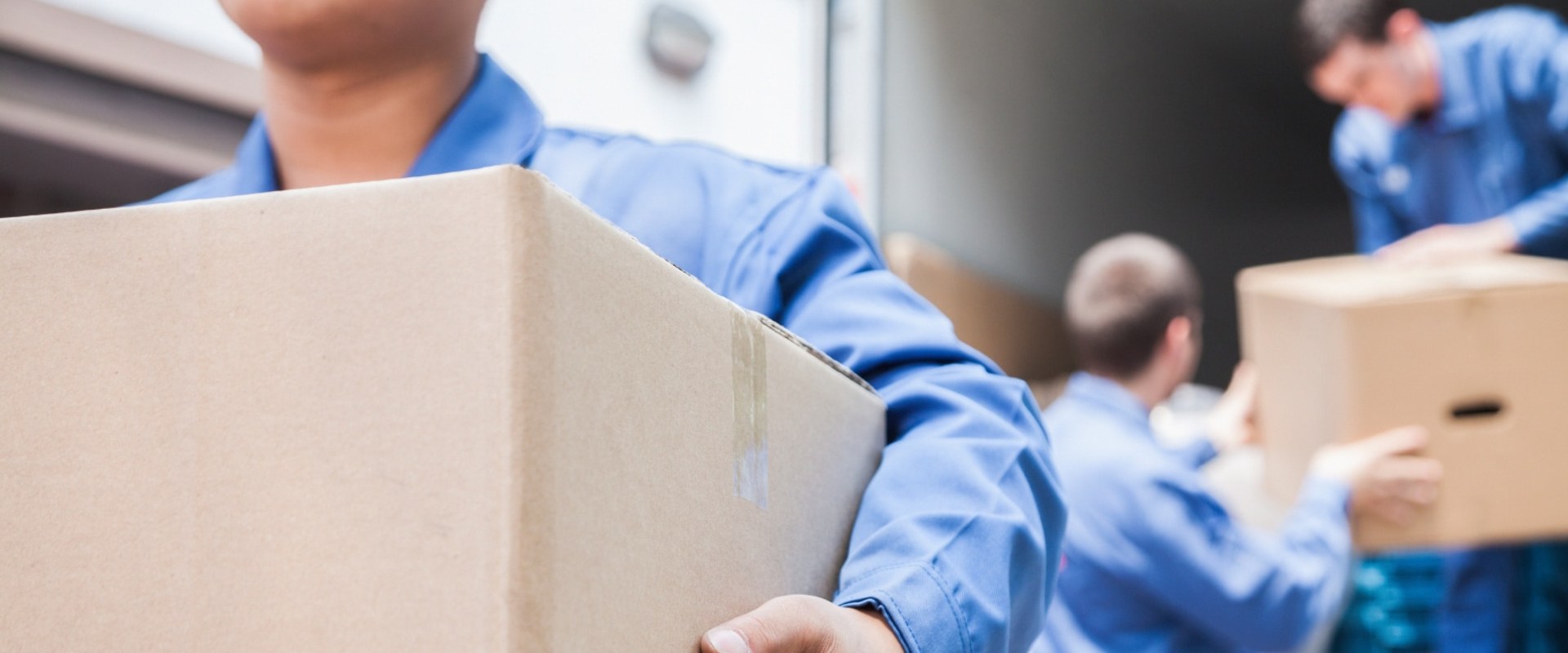 What is the market trend for moving companies?